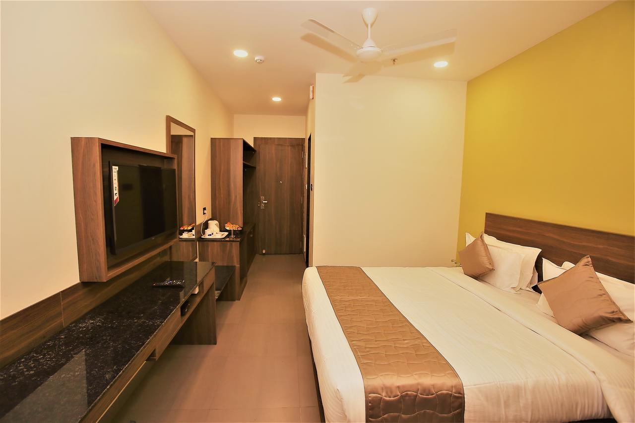 Genx Surat By 1589 Hotels Palsana  Bagian luar foto