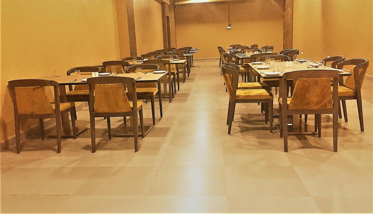 Genx Surat By 1589 Hotels Palsana  Bagian luar foto