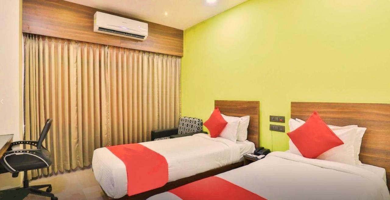 Genx Surat By 1589 Hotels Palsana  Bagian luar foto
