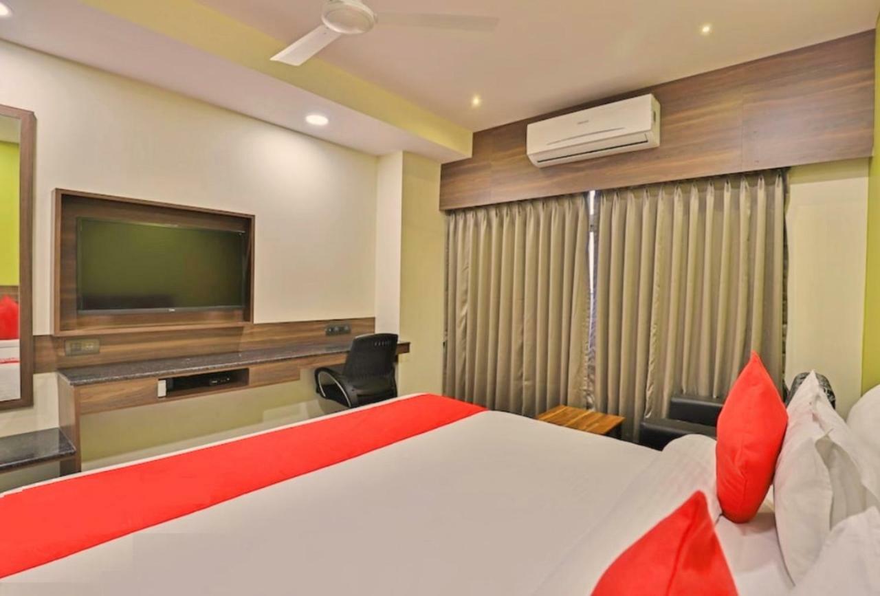Genx Surat By 1589 Hotels Palsana  Bagian luar foto